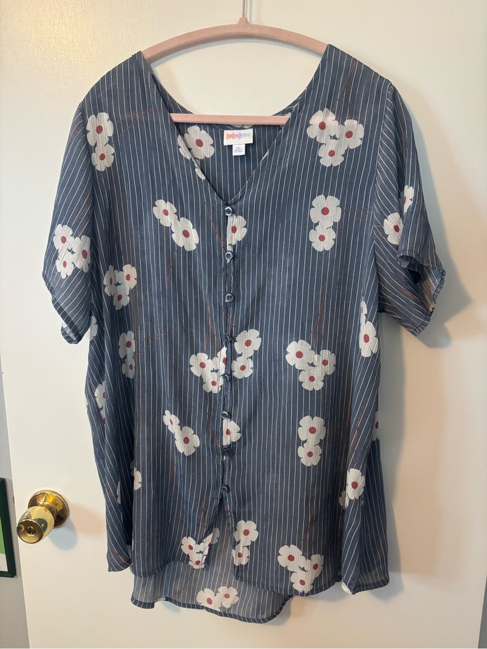 Casual Flowy Feminine Blue Floral Button-Front Top Women’s XL